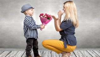 Привітання з Днем матері - вірші, картинки, проза | ONLINE.UA